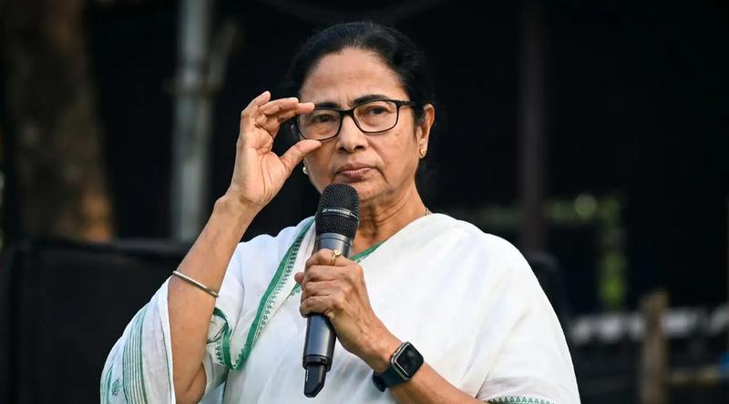 মমতা যদি পদত্যাগ না করেন তাহলে কী হবে?