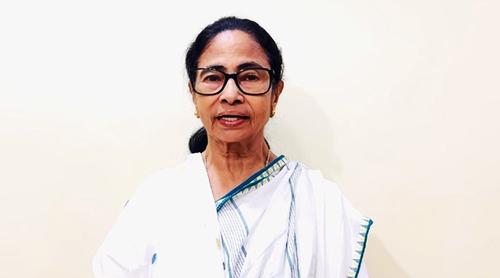 নির্বাচনে হেরেও যেভাবে ‘অন্তর্বর্তীকালীন মুখ্যমন্ত্রী’ হতে পারেন মমতা