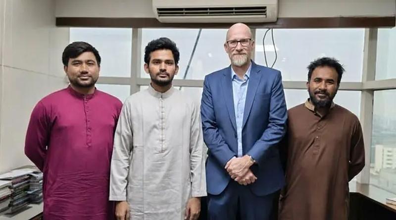 আসিফ মাহমুদের সঙ্গে মার্কিন কূটনীতিকের সাক্ষাৎ