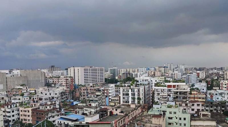 বৃষ্টিতেও  ‘অস্বাস্থ্যকর’ ঢাকার বাতাস
