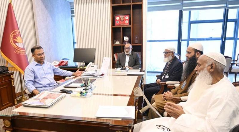 প্রধানমন্ত্রীর সঙ্গে ওয়াকফ প্রশাসকের সাক্ষাৎ