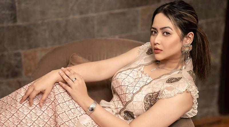 বিদেশের মাটিতে পা রাখলে হয়ে উঠি এক টুকরো বাংলাদেশ: ভাবনা