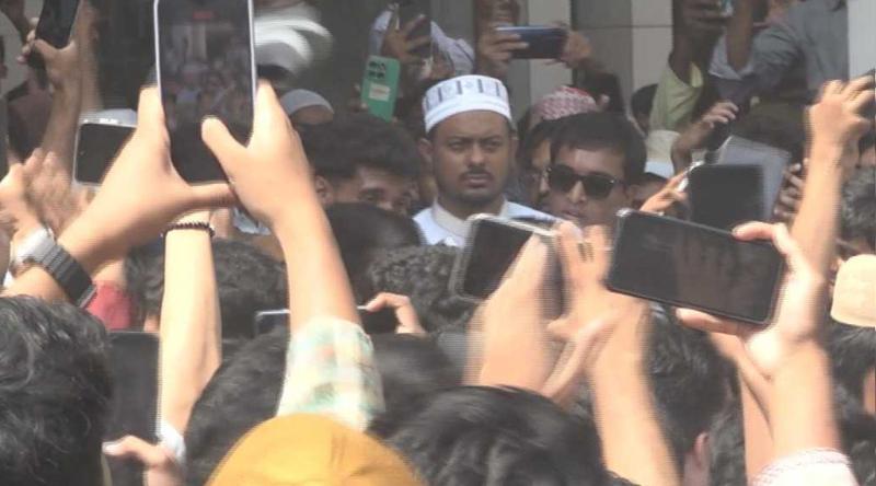 নারায়ণগঞ্জে মসজিদে নাসীরুদ্দীন পাটওয়ারীকে ঘিরে ‘বিশৃঙ্খলা’