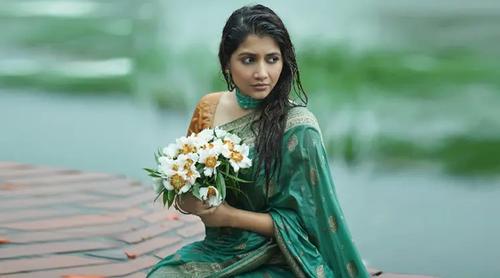 রবীন্দ্রনাথের গল্পে মৃণালিনীর ভূমিকায় অভিনয় করেছেন সামিয়া অথৈ