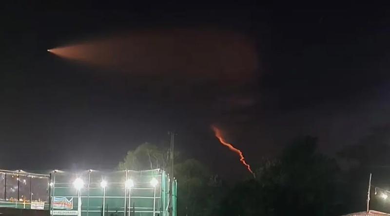 কক্সবাজারসহ দেশের আকাশে রহস্যময় আলোকরশ্মির বিষয়ে কী জানা গেল?