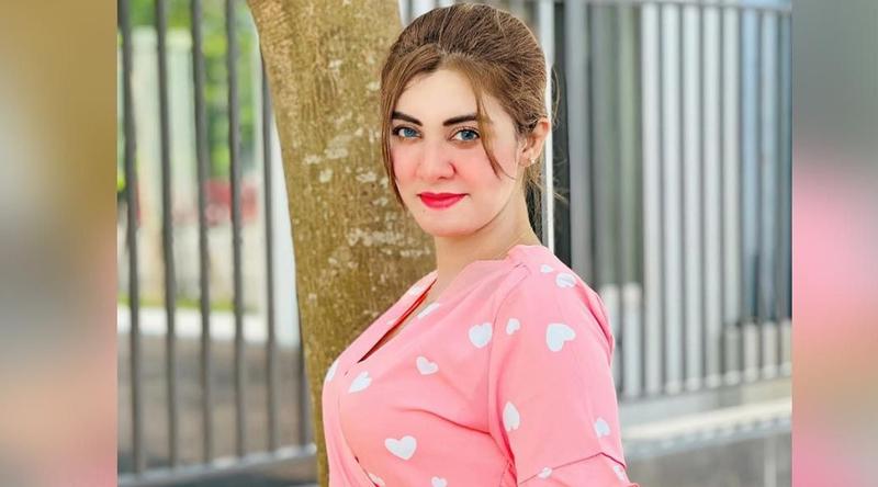 ‘কন্ট্রাক্ট ম্যারেজ’ নিয়ে পরিচালকের বিরুদ্ধে অভিযোগ জেবা জান্নাতের
