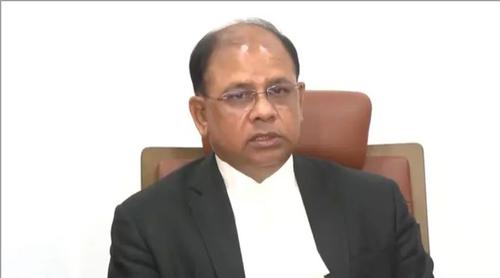 জুলাই শহীদ পরিবারের তোপের মুখে চিফ প্রসিকিউটর