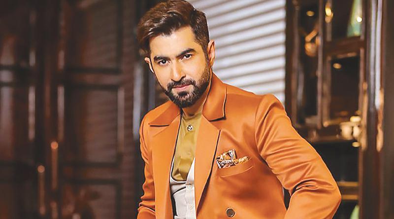 এবার কী রাজনীতিতে নাম লেখাতে চলেছেন অভিনেতা জিৎ?