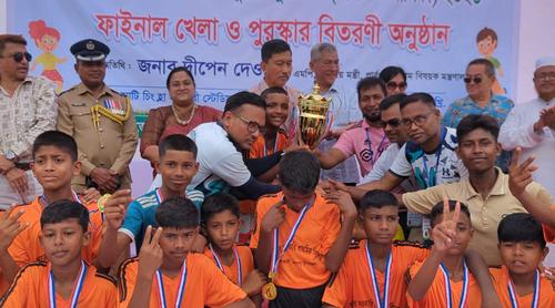 প্রতিটি স্কুলে সংগীত ও ক্রীড়া শিক্ষক নিয়োগ করা হবে : পার্বত্য মন্ত্রী