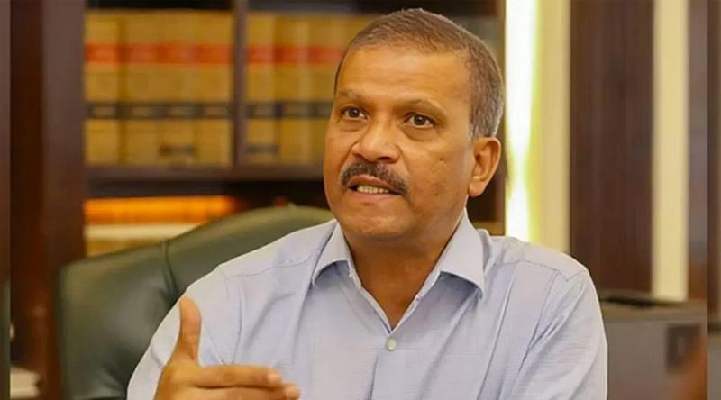 ‘ফুলের সুবাস নেই, ঘাম আর কষ্টের গন্ধ’