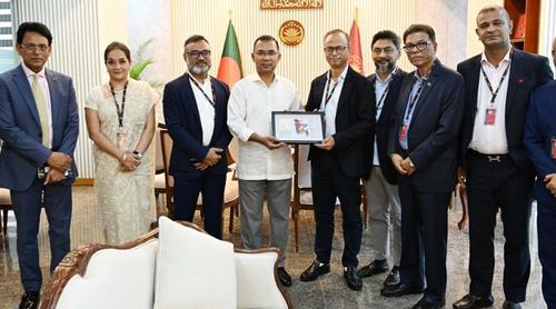 প্রধানমন্ত্রীর সঙ্গে বিজিএমইএ ও বিকেএমইএ নেতাদের বৈঠক
