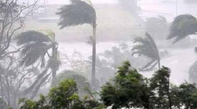 ১০ জেলায় বৃষ্টিসহ ঝড়ের আভাস, নদীবন্দরে সতর্কতা জারি