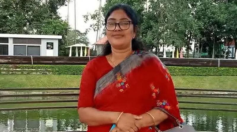 এবার থানায় সালিশি বৈঠক করতে এসে আ.লীগ নেত্রী আটক