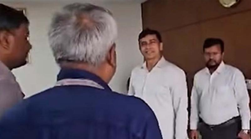 আকস্মিক 'পানি ভবন' পরিদর্শনে প্রতিমন্ত্রী ফরহাদ হোসেন