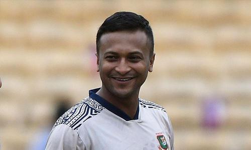 মামলা থেকে নাম কাটতে কোটি টাকা চাওয়া হয়