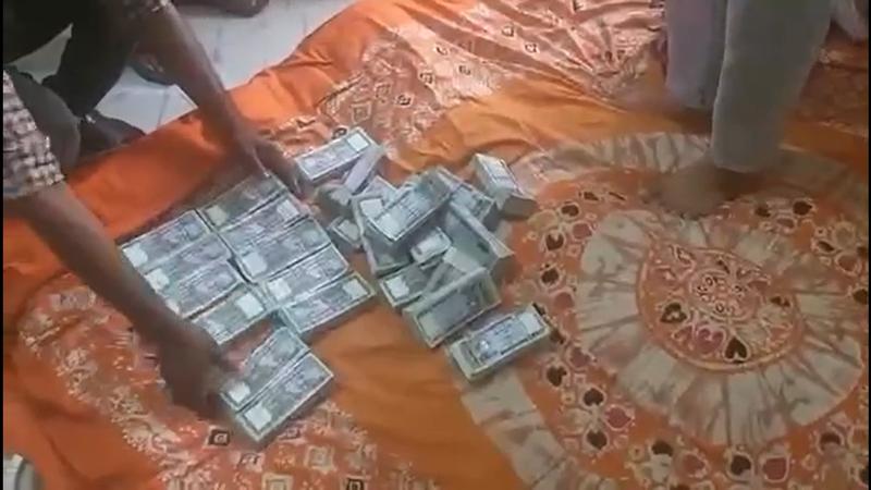 ঈদ সামনে রেখে মার্কেটে বিপুল জাল টাকা ছড়িয়েছে একটি চক্র: ডিবি