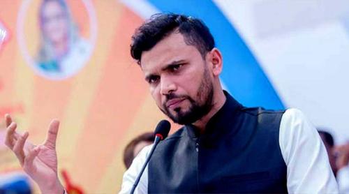 মাশরাফির পুরো ক্যারিয়ার শহীদের দুই ফোঁটা রক্তের কাছে নস্যি: রিফাত রশীদ