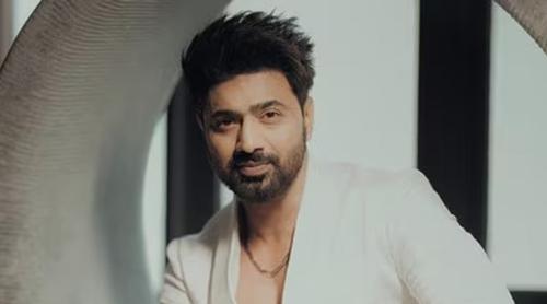 এবার দেবের পরিচালনায় শুরু ‘দেশু ৭’ -এর শুটিং