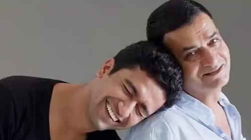 জন্মদিনে ভিকিকে আবেগঘন বার্তা বাবা শ্যাম কৌশলের