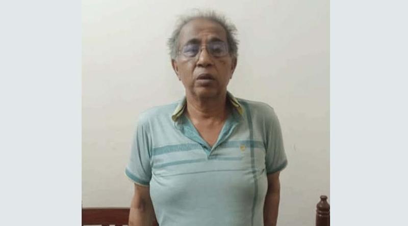 দেশে অনুপ্রবেশকালে পররাষ্ট্র মন্ত্রণালয়ের সাবেক ডিজি আটক