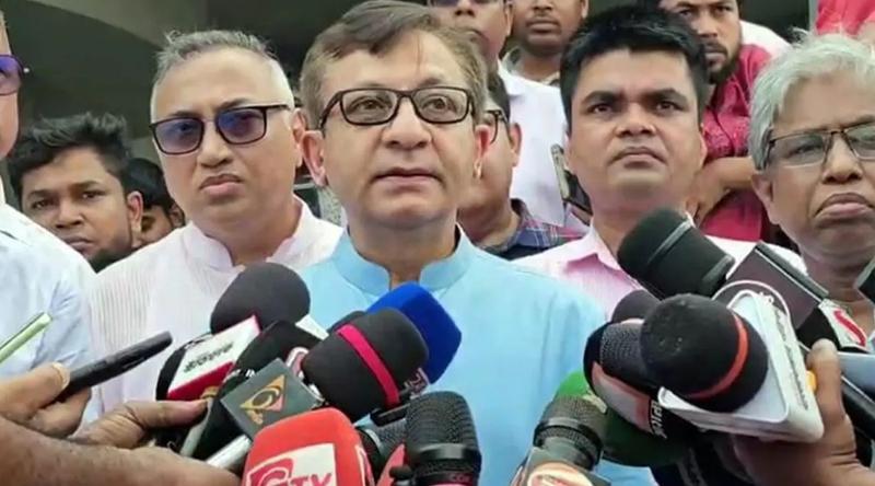 চামড়া খাত থেকে ১২ বিলিয়ন ডলার আয় সম্ভব: শিল্পমন্ত্রী