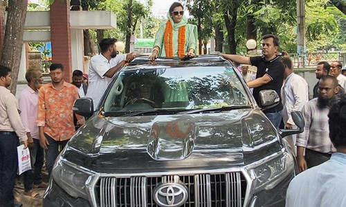 ক্ষমতার মোহ নয়, কাজের মাধ্যমে জনগণের হৃদয়ে বেঁচে থাকতে চাই