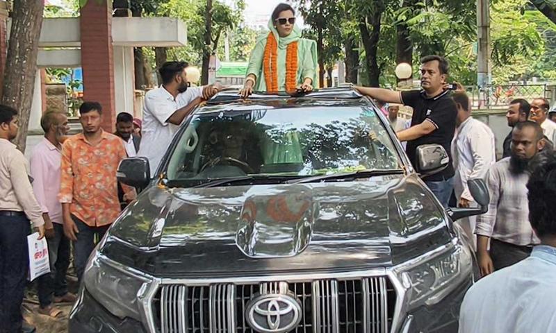 ক্ষমতার মোহ নয়, কাজের মাধ্যমে জনগণের হৃদয়ে বেঁচে থাকতে চাই