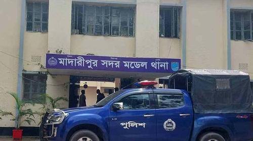 মাদারীপুরে একই পরিবারের ৩ জনের মরদেহ উদ্ধার