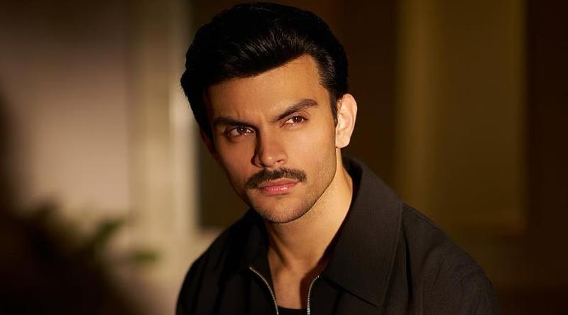 বিচ্ছেদের পরই নতুন অধ্যায় শুরু, কী চমক দিলেন বীর পাহাড়িয়া?