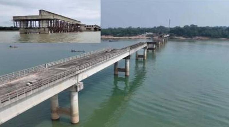 যাদুকাটা নদীর উপর নির্মাণাধীন সেতুর ৫ গার্ডার ভেঙে নদীতে, তদন্তের দাবি