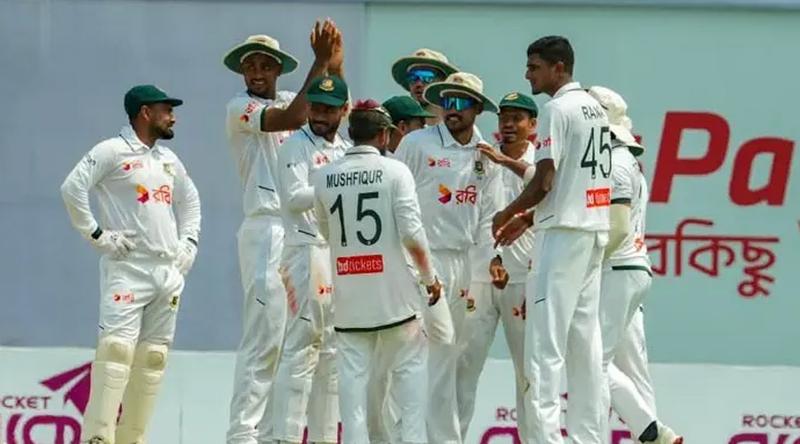 শেষ দিনে পাকিস্তানের দরকার ১২১ রান, বাংলাদেশের ৩ উইকেট