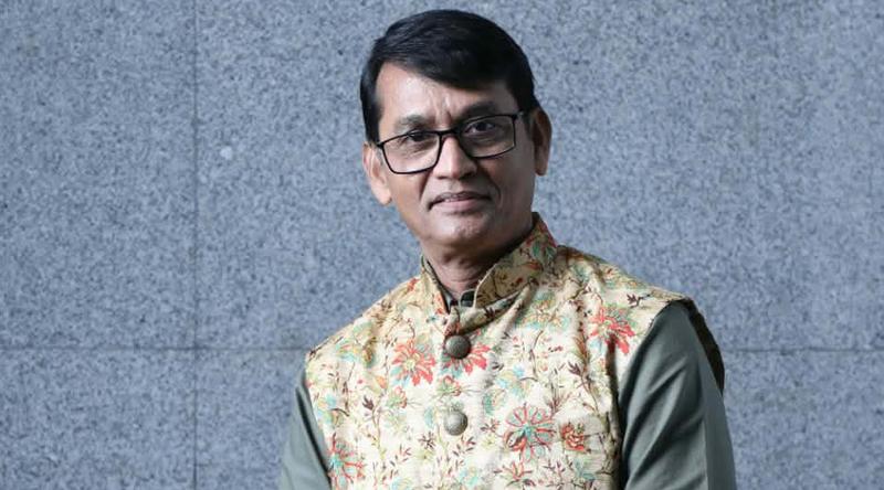 তরুণদের চিন্তাভাবনা আমাদের সংস্কৃতিকে এগিয়ে নিয়ে যায়: আজিজুল হাকিম