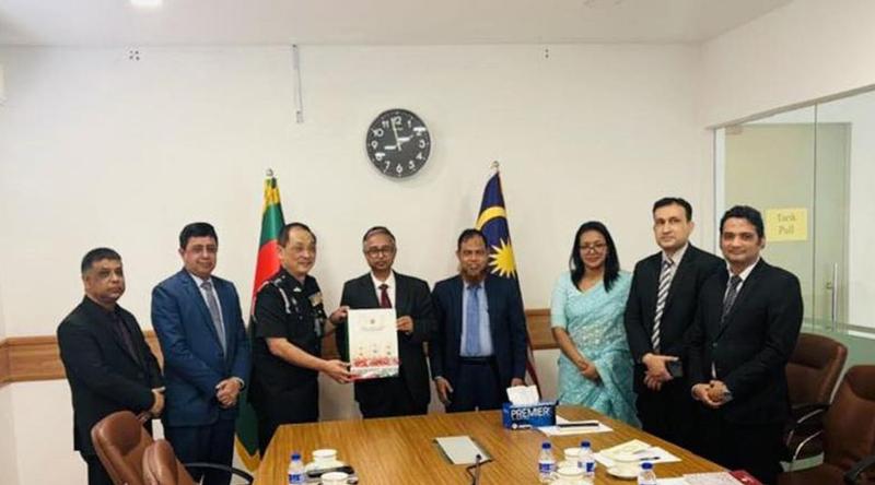 প্রবাসীদের স্বার্থরক্ষায় বাংলাদেশ হাইকমিশন-ইমিগ্রেশন বৈঠক