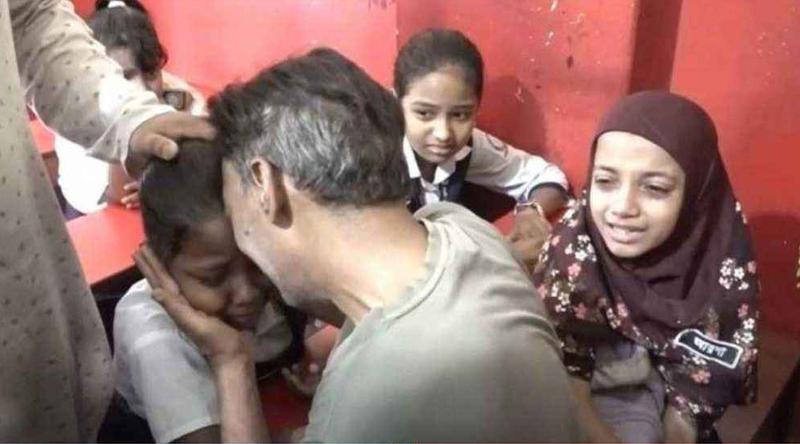 রামিসার জন্য কাঁদল সহপাঠীরাও, বাবার আর্তনাদে অশ্রুসিক্ত সবাই