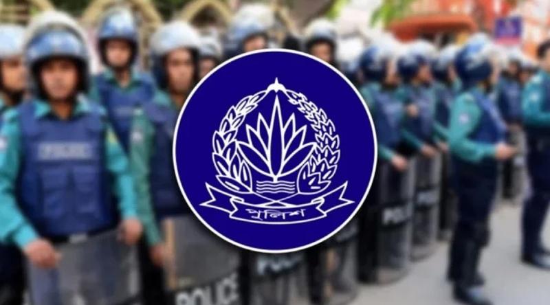 তেঁতুলিয়ায় গুজব ছড়িয়ে দুই পুলিশ সদস্যের ওপর হামলা