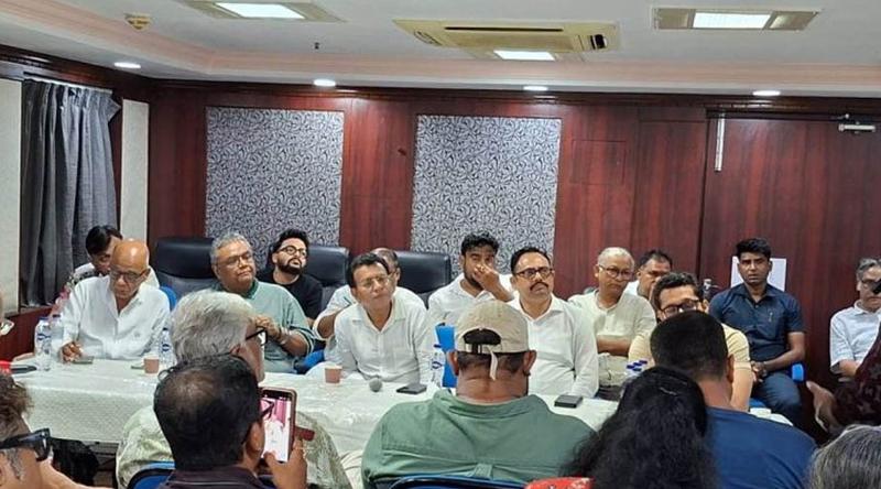 বাংলাদেশি শিল্পীদের কাজে কলকাতার টেকনিশিয়ানদের আপত্তি