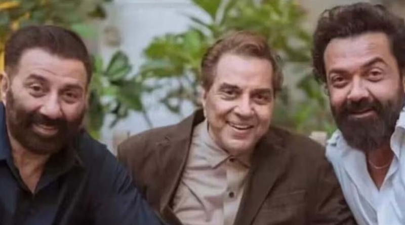 ‘অ্যানিমেল’ সিনেমায় ববির চরিত্র নিয়ে কী বলেছিলেন বাবা ধর্মেন্দ্র?