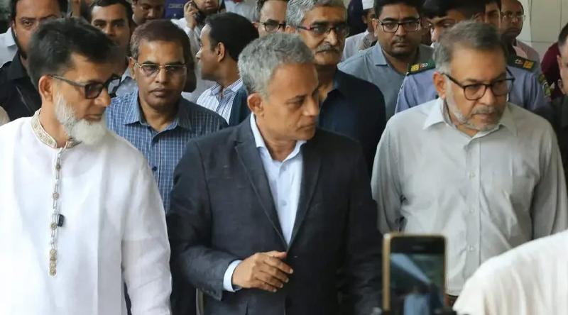 ঈদযাত্রা স্বস্তিদায়ক করতে রেলে ৫১টি কোচ যুক্ত করা হয়েছে: রেলমন্ত্রী