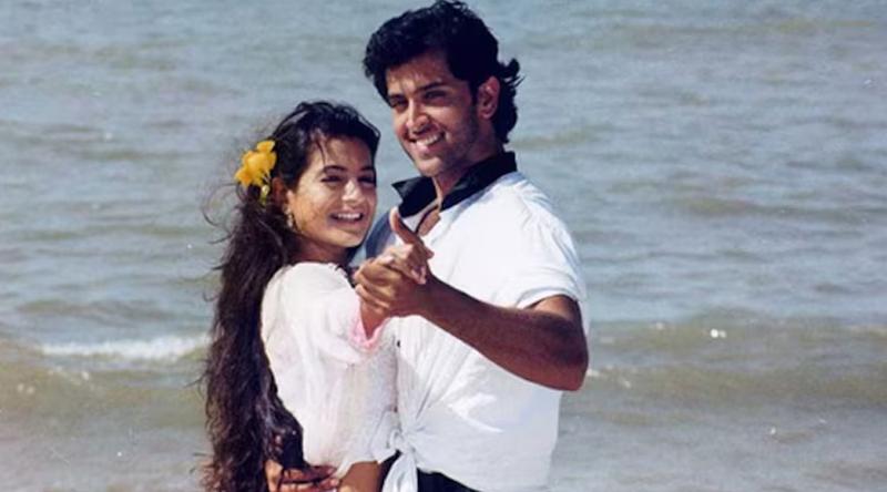 হৃতিকের সঙ্গে ছবি পোস্ট করেই বিস্ফোরক আমিশা!