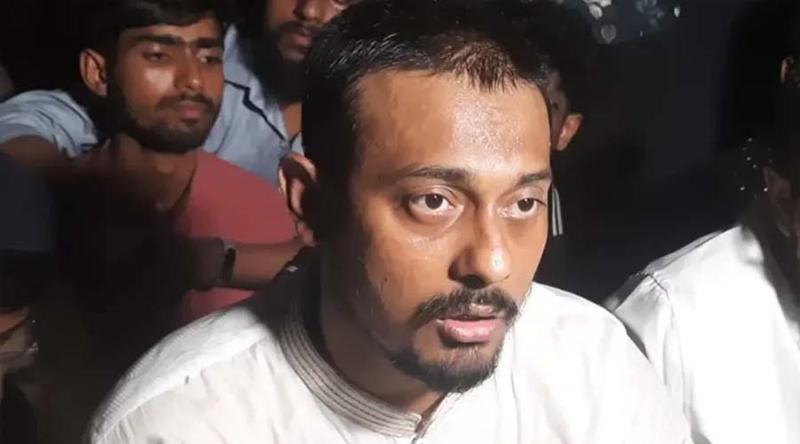 হঠাৎ চোখে অন্ধকার দেখতে শুরু করি : নাসীরুদ্দীন পাটওয়ারী