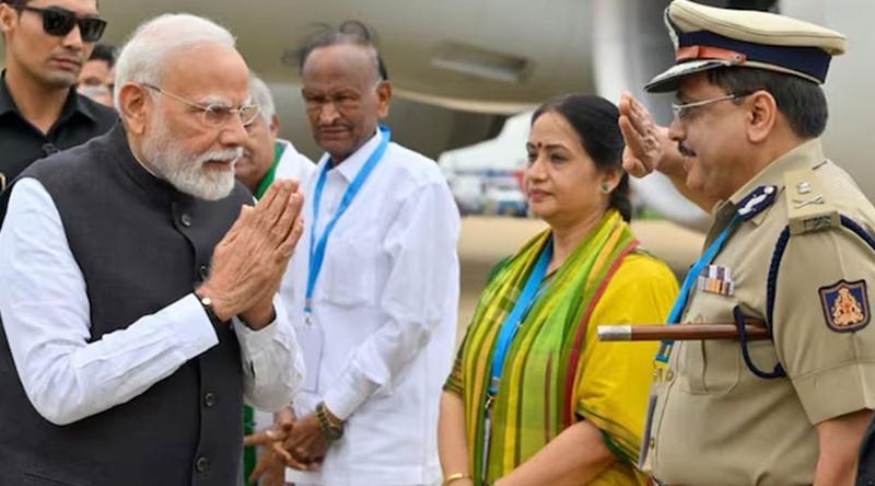 মোদির সফর ঘিরে নিরাপত্তা ত্রুটি, ৬ পুলিশ সদস্য বরখাস্ত