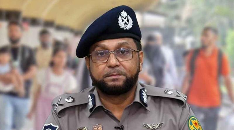 ঈদে যাত্রীদের হয়রানি প্রতিরোধে বিশেষ মোবাইল টিম মোতায়েন : ডিএমপি কমিশনার