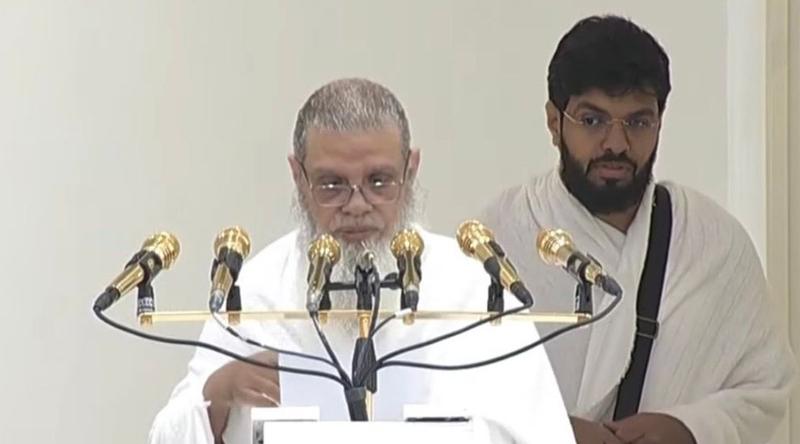 আরাফার ময়দানে হজের খুতবা শুরু