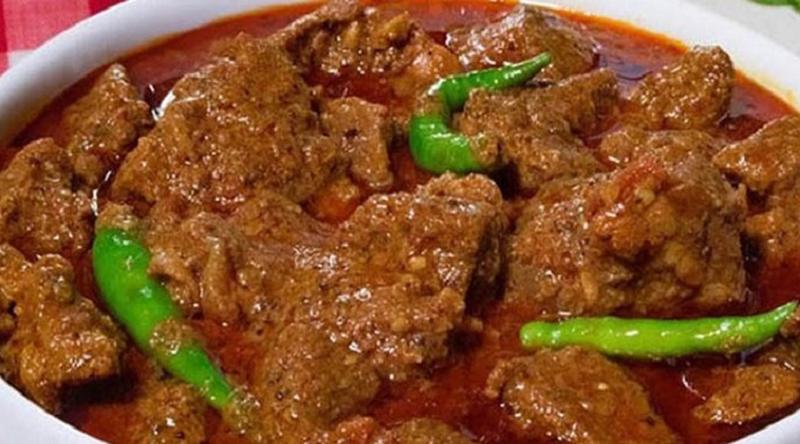 গরুর মাংস নিয়ে বিভ্রান্তি? জেনে নিন কতটা খাবেন, কারা খাবেন না