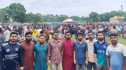 ৪ গরু ও ১ খাসি নিয়ে রাবি শিবিরের আয়োজন ‘মতিহারের কুরবানি’