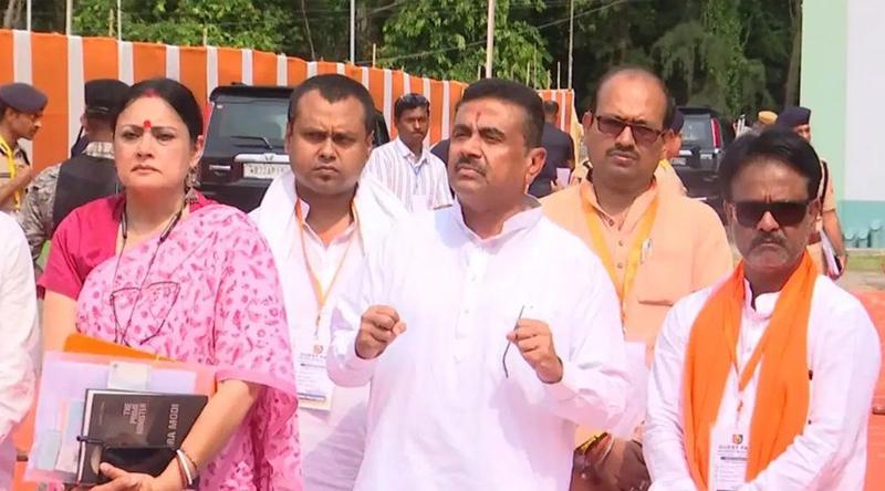 ‘অবৈধ বাংলাদেশিদের’ দ্রুত পশ্চিমবঙ্গ ছাড়ার হুঁশিয়ারি শুভেন্দুর