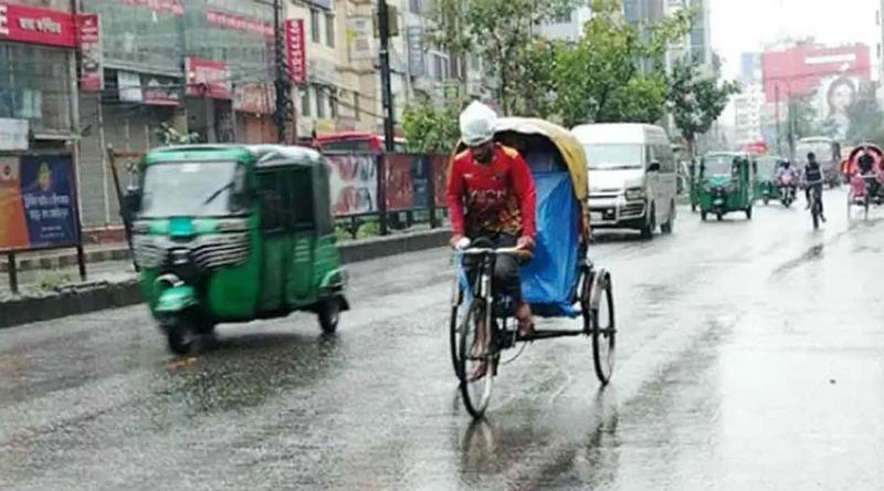 ঢাকায় বজ্রসহ বৃষ্টির আভাস, থাকতে পারে গরমের অস্বস্তি
