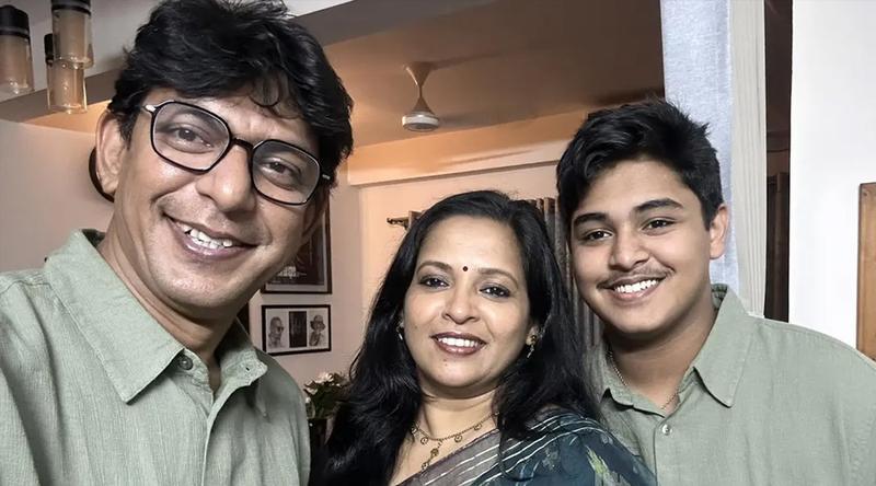 পরিবারসহ ঈদের শুভেচ্ছা জানালেন চঞ্চল চৌধুরী
