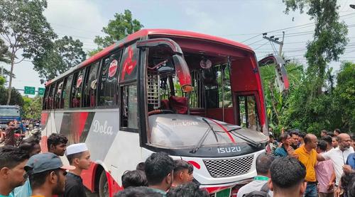 গোপালগঞ্জে বাস ও মোটরসাইকেলের সংঘর্ষে নিহত ৫