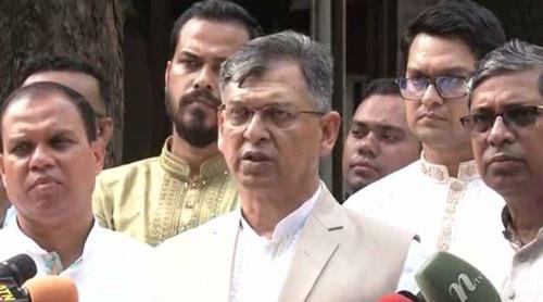 সরকার সবাইকে নিয়ে ঐক্যবদ্ধভাবে এগিয়ে যেতে চায়: স্বরাষ্ট্রমন্ত্রী